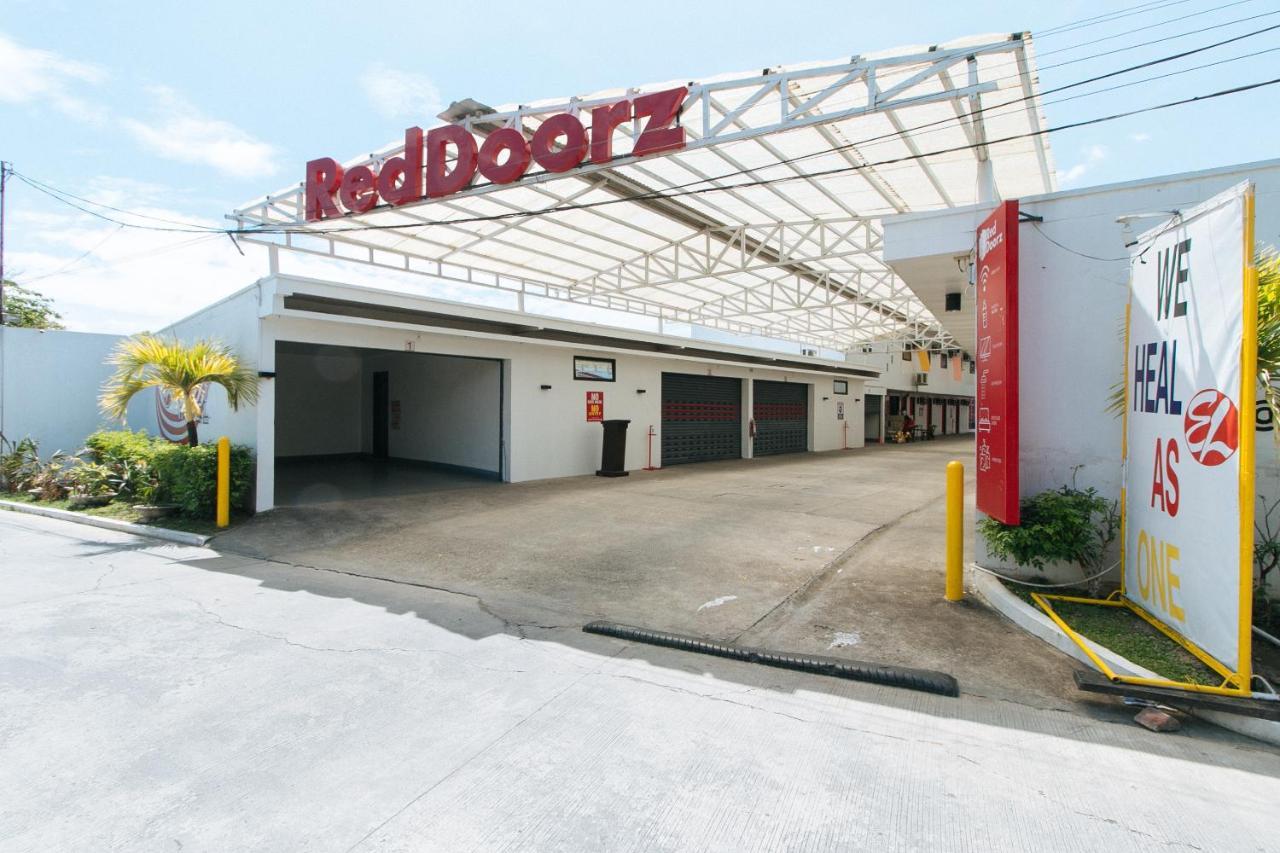 Reddoorz @ El Runway Hotel Bulacan Exterior foto